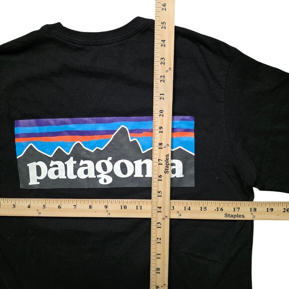 Patagonia P-6 Logo Responsibili-Tee Men’s XS Recycled Logo Tee - Picture 6 of 9